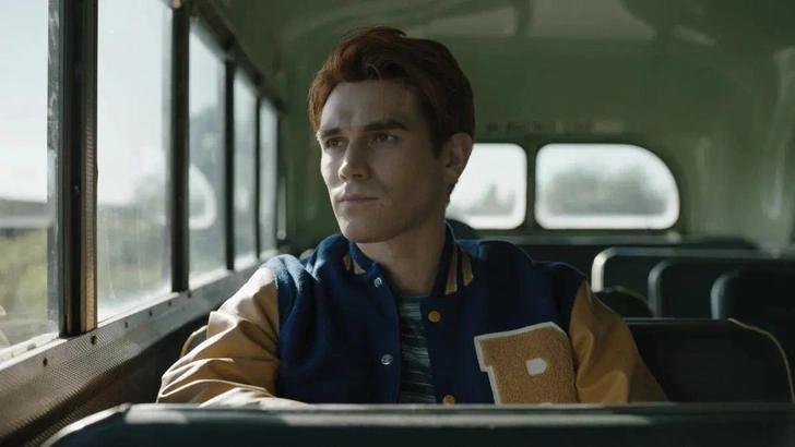 «Я мочился на еду, чтобы не есть ее»: звезда сериала «Ривердейл» Кей Джей Апа рассказал о своей жизни с РПП